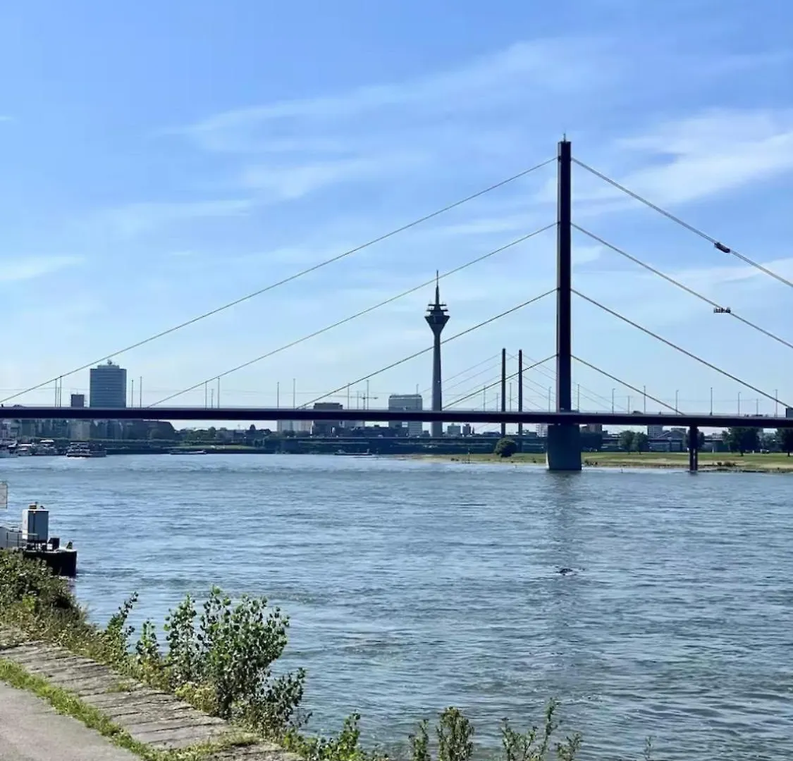 Transi The Van Düsseldorf Allemagne